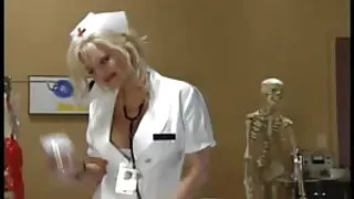بریزرز سے سیکسی ٹینا کی کے ساتھ ریورس کاؤگرل سکرو