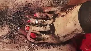 Tushy سے سینگ مے تھائی کے ساتھ مشنری سکرو