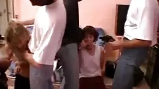 نوبلز پورن سے سیکسی جین وائلڈ، جیسی سینٹ اور میکنزی ماس کے ساتھ ننگا ناچ